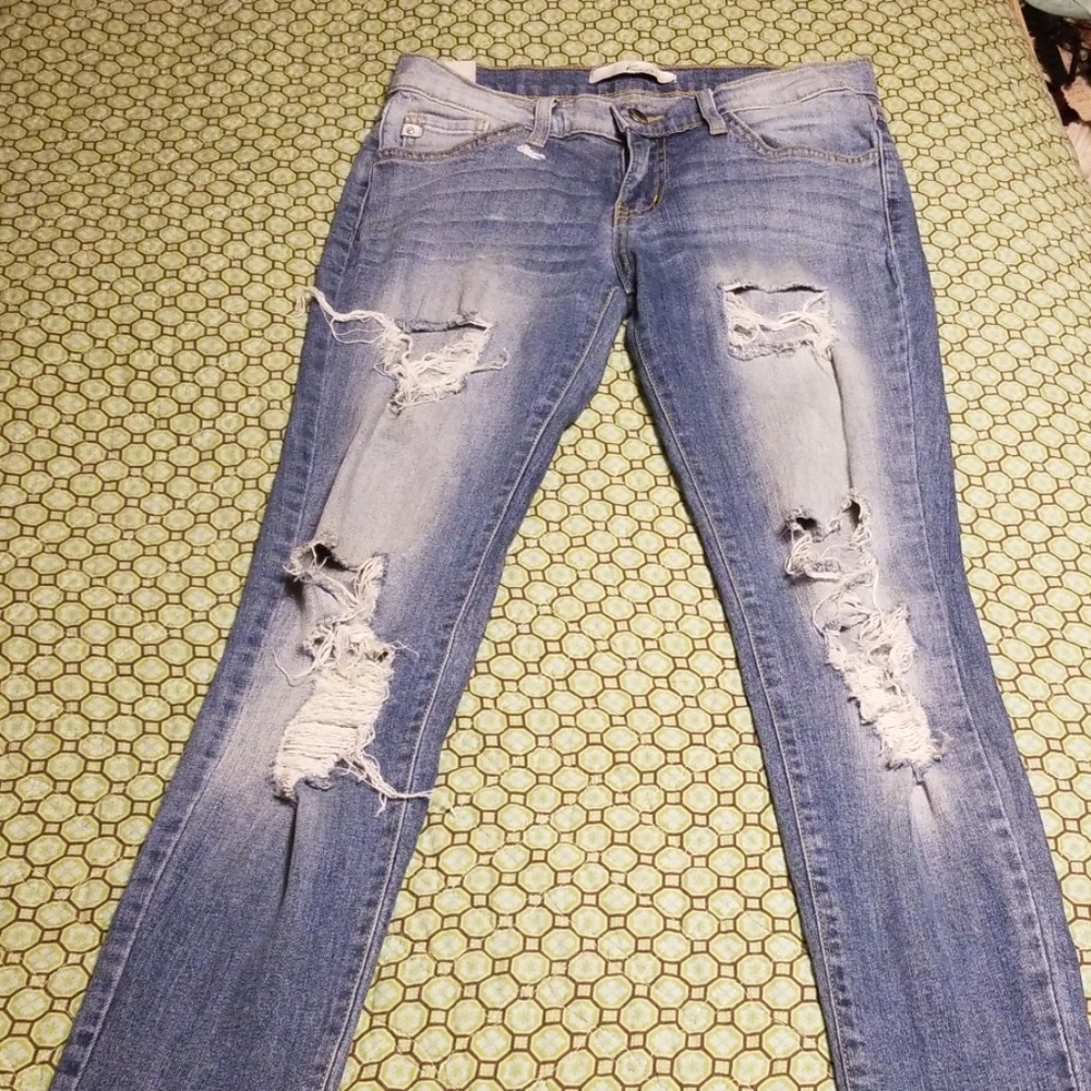 Kancan skinny jeans distressed
